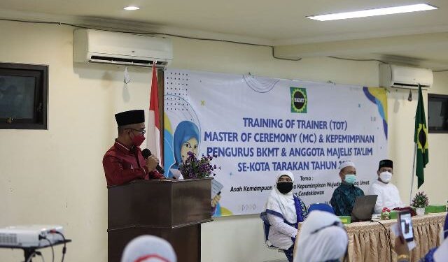 Wali Kota Khairul Ajak Kaum Ibu Belajar Menjadi Pemimpin Menuju Kebaikan