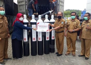 Bantu Penanganan Covid-19, Tabung Oksigen dari Singapura Tiba di Tarakan