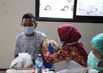 Program Akselerasi Vaksinasi Nasional, KPwBI Provinsi Kaltara Distribusikan 1.400 Dosis Vaksin