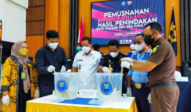 Musnahkan Sabu 1,9 Kg, Amankan Tiga Tersangka, Dua Orang Warga Binaan Lapas Tarakan