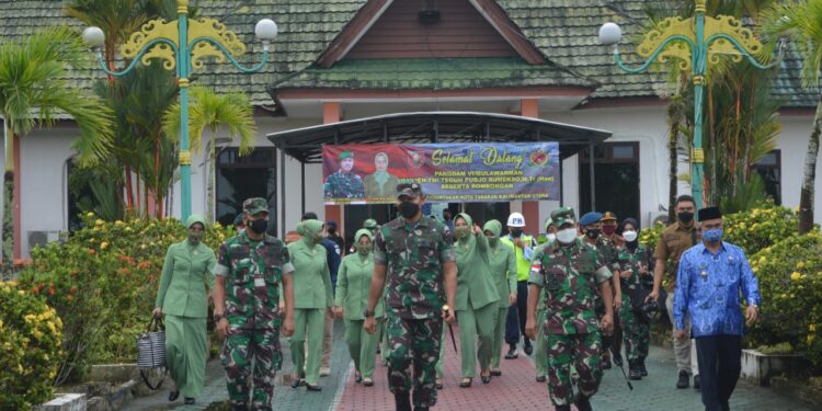 Jabat Pangdam VI/Mulawarman, Mayjen TNI Teguh Pudjo Rumekso Kunjungi Kaltara