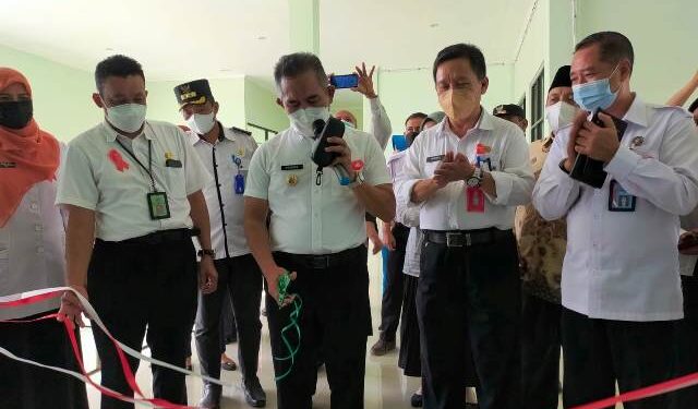 Resmikan Klinik VCT, Wali Kota Khairul Berharap RSUKT Turut Berperan dalam Pencegahan Penyakit HIV/AIDS