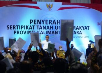 Dampingi Presiden Serahkan Sertifikat, Gubernur Zainal Penuhi Janji Sertifikasi Tambak Masyarakat Kaltara