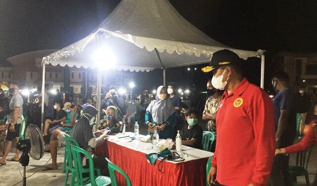 Gelar Vaksinasi di Taman Berkampung, Masyarakat Antusias ingin Divaksin