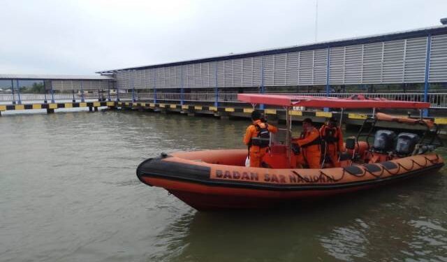Kapal Karam di Perairan Batu Payung Tawau, Bantu Pencarian 1 Korban Diperkirakan Memasuki Perairan Indonesia