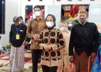 Hadiri HUT Pakuwaja Nunukan, Bupati Laura Pesan Budaya Baik Harus Dipertahankan dan Layak Dicontoh