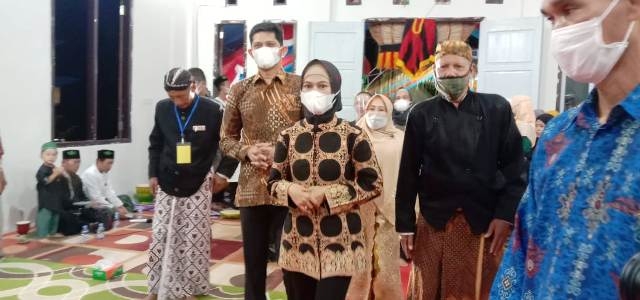 Hadiri HUT Pakuwaja Nunukan, Bupati Laura Pesan Budaya Baik Harus Dipertahankan dan Layak Dicontoh