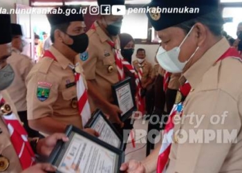Kunjungi Sekolah di Tulin Onsoi, Wabup Hanafiah: Ayo Aktifkan Gerakan Pramuka di Gudep