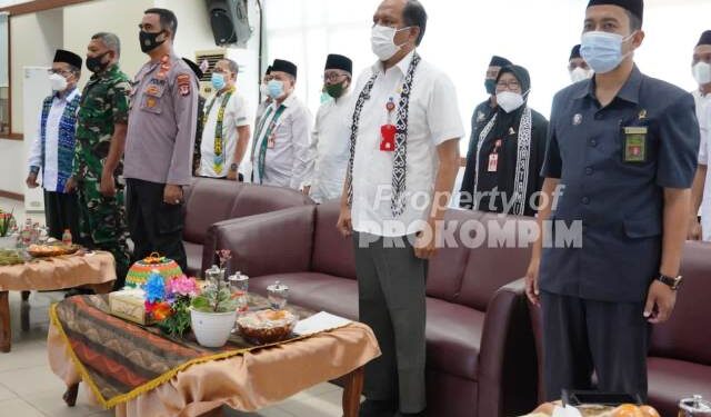 Wakili Bupati, Asisten Pemerintahan dan Kesra Muhammad Amin Hadiri Pelantikan PC-BKMT Nunukan