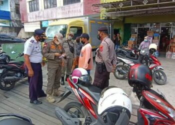 Razia Juru Parkir Liar,  Polisi Sarankan Daftar ke Perumda Tarakan Aneka Usaha Jadi Petugas Resmi