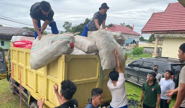 Distribusikan Bantuan untuk Korban Banjir Tiga Kecamatan di Nunukan