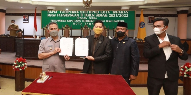 Dua Raperda Disetujui Menjadi Perda, Wali Kota Khairul Apresiasi Kerja Tim Pembahasan Raperda DPRD dan Pemkot Tarakan