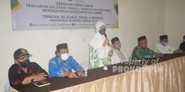 Bupati Laura Buka Sosialisasi Gerakan Membayar Zakat oleh Dunia Usaha