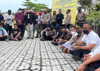 Terima Tuntutan Mahasiswa, Wali Kota Akan Teruskan ke Pusat