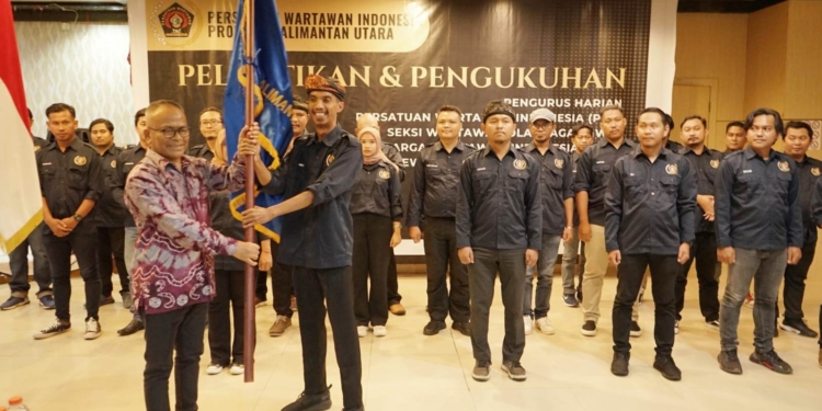 Lantik PWI-SIWO-IKWI Kaltara, Ketum Atal Dorong Dibangun Kantor