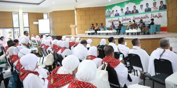 Gubernur Lepas Keberangkatan Jemaah Haji Asal Kaltara