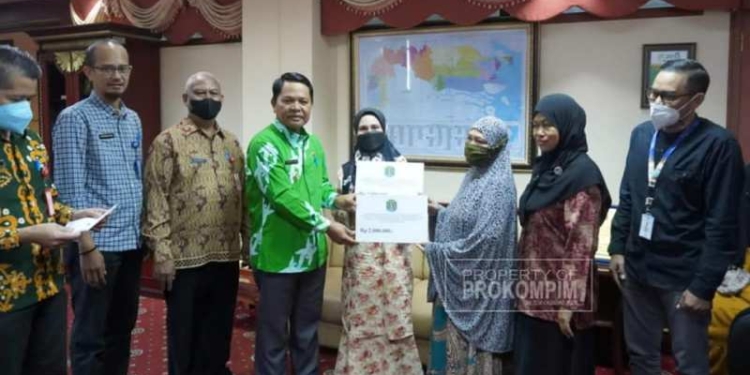 Pemkab Nunukan Beri Bantuan Keuangan Kepada Pelaku Usaha Terdampak Covid-19