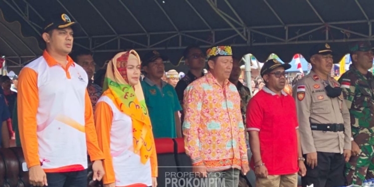 Bupati Laura Buka Turnamen Amanah Cup Tulin Onsoi