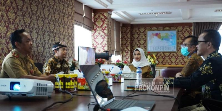 Bupati Laura Tegaskan Komitmen dengan Pendidikan
