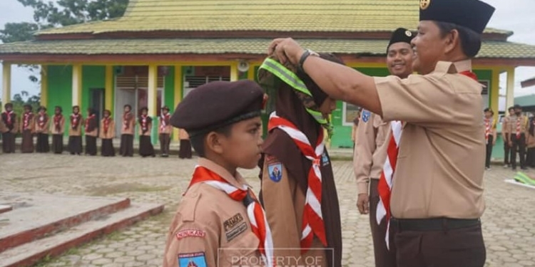 Wabup Hanafiah Lantik Anggota Saka Bahari Angkatan ke-9 Lanal Nunukan