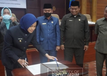 Pemkab dan DPRD Nunukan Setujui Raperda Perubahan APBD 2022