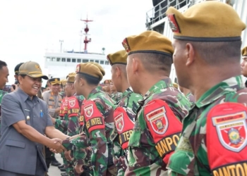 Wabup Hanafiah Lepas Batalyon Armed 18/Komposit Buritkang