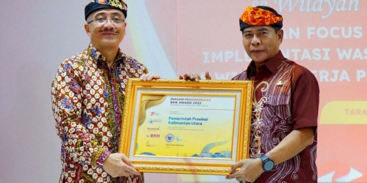 Manajemen Kinerja Baik, Pemprov Terima Penghargaan dari BKN