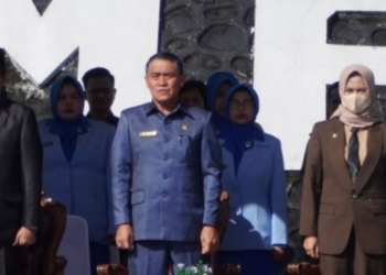 Bupati Laura Hadiri Upacara Peringatan HUT TNI AL ke-77