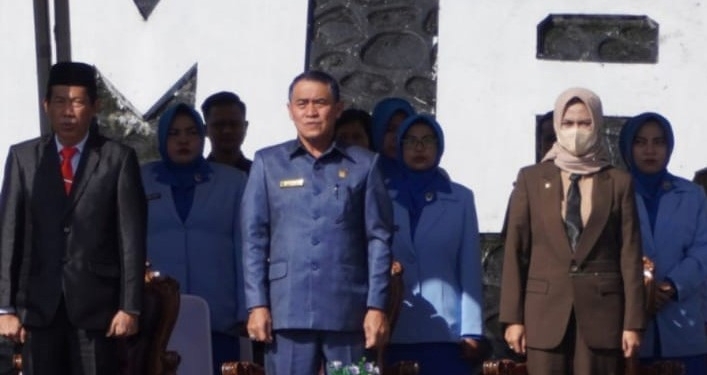 Bupati Laura Hadiri Upacara Peringatan HUT TNI AL ke-77