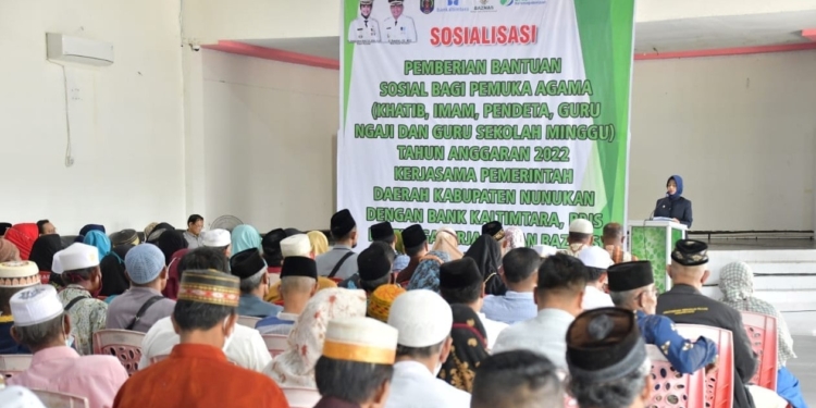 Pemkab dan Baznas Nunukan Beri Bantuan Sosial bagi Pemuka Agama di Sebatik