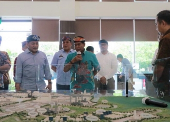 Seriusi KIHI, Gubernur Kunjungi JIIPE Gresik