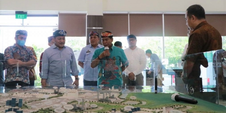 Seriusi KIHI, Gubernur Kunjungi JIIPE Gresik