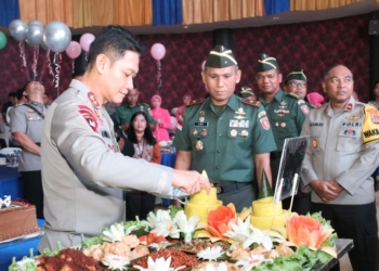 Ultah ke-54 Tahun, Kapolda Kaltara Dapat Kejutan dari Danrem 092/Maharajalila