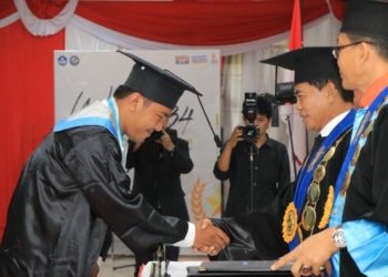 Gubernur Dorong Wisudawan UBT Jadi Mesin Penggerak Kemajuan Kaltara