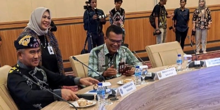 Wali Kota Hadiri RUPSL PT BPD Bankaltimtara