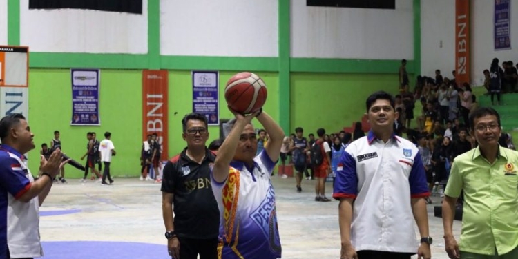 Hadiri Pelantikan Pengurus Perbasi dan Buka Wali Kota Tarakan Cup II 2023