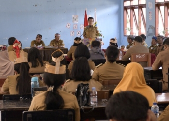 Beri Motivasi pada Tenaga Pendidik