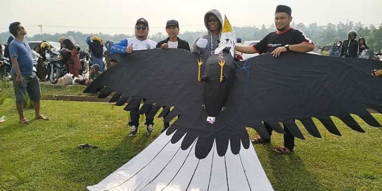 Festival Layang Kaltara Sukses Digelar