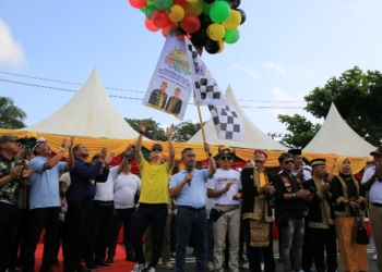 Wali Kota Tarakan Lepas Ribuan Peserta Pawai Budaya