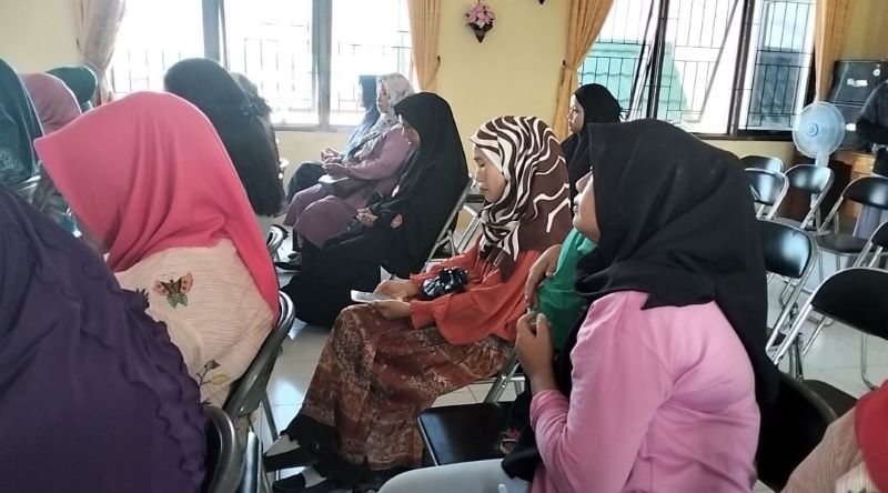 Alumni FK Unair Gelar Bakti Sosial Penanganan Stunting di Selumit Pantai