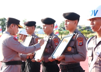 Kapolda Pimpin Pemberian Penghargaan dan Hukuman Personel Polda Kaltara