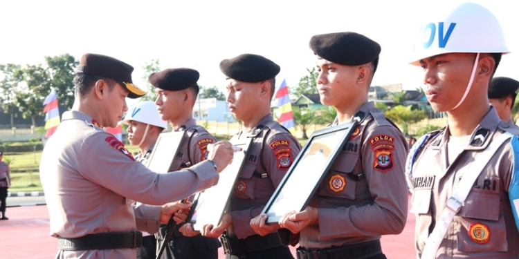Kapolda Pimpin Pemberian Penghargaan dan Hukuman Personel Polda Kaltara