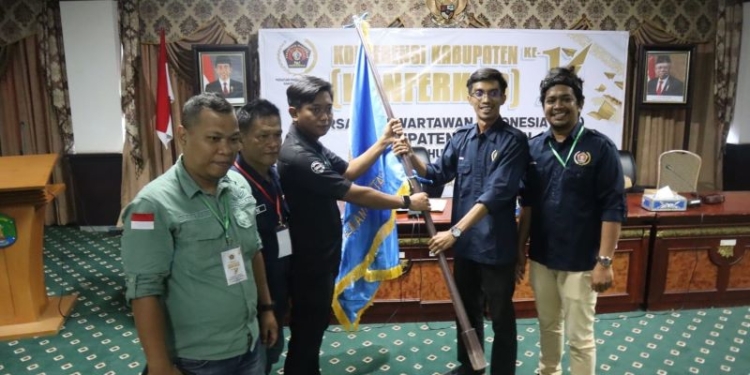 Hendra Resmi Nahkodai PWI Nunukan