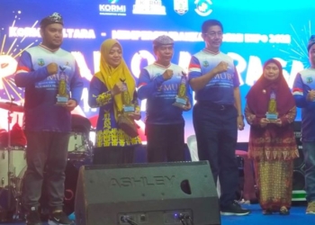 KORMI Kaltara Beri Penghargaan kepada Tokoh yang Berdedikasi Terhadap Olahraga Masyarakat   