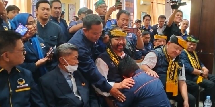 Target Pertahankan Perolehan Kursi, Surya Paloh Tegaskan Kader NasDem Berjuang Sepenuh Hati  