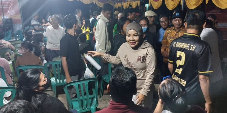 Hj Rachmawati Dianggap Peduli dan Dekat dengan Semua Kalangan