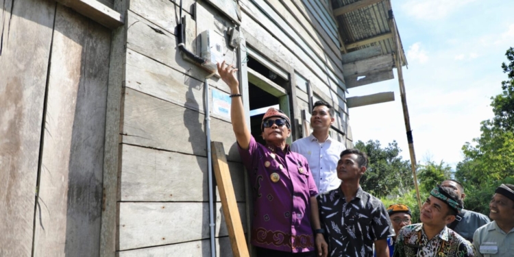 Terbilang Sukses, Pemprov Kaltara Tambah Kuota Bantuan Pasang Baru Listrik Gratis