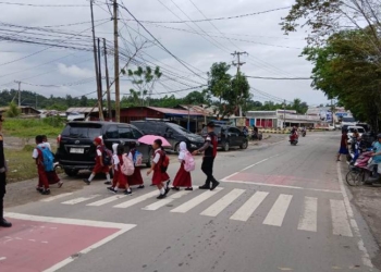 Wujudkan Kamseltibcarlantas, Ditsamapta Polda Kaltara Rutin Lakukan Pengaturan Lalu Lintas