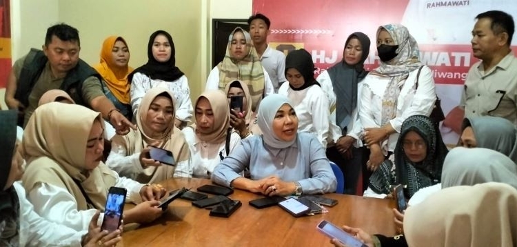 Apresiasi Tim dan Relawan, Hj. Racmawati Zainal: Saya Juga Kalau Berjuang tanpa Kalian Tidak akan Sukses