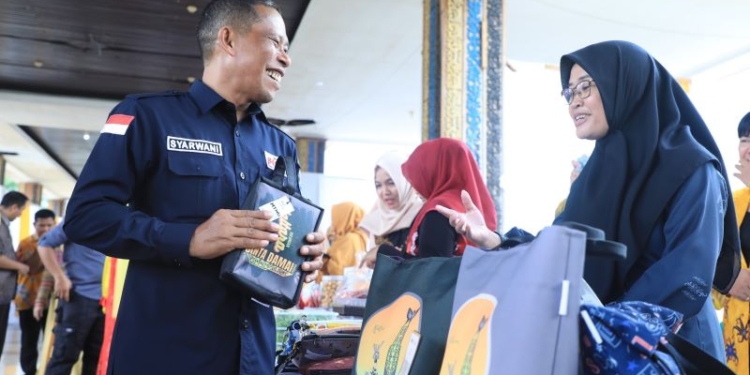 Bupati Syarwani Apresiasi Pameran Produk Unggulan Kecamatan Tanjung Selor